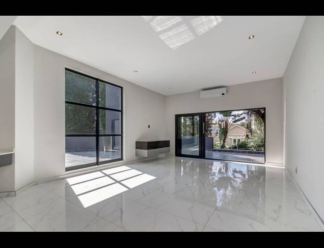 4 BEDROOM HOUSE FOR SALE IN DAINFERN GOLF ESTATE
